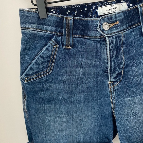 Levi's Classic Jean Shorts Size 6 - Picture 5 of 10